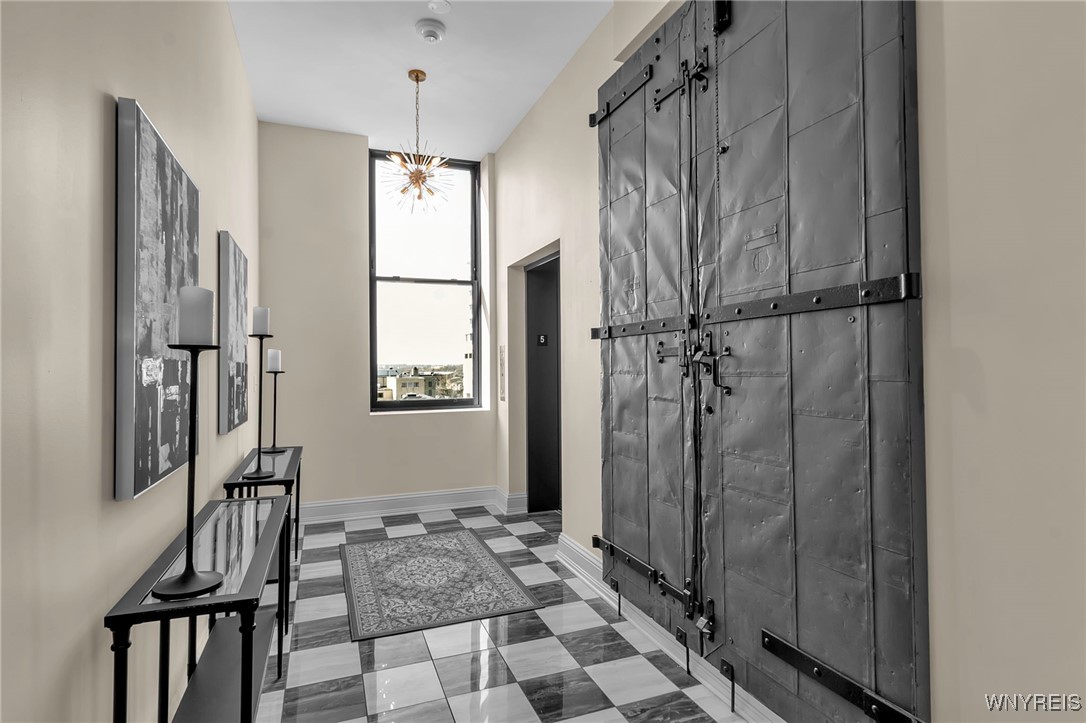 photo 3 : 674 Main Street 5, Buffalo NY 14202