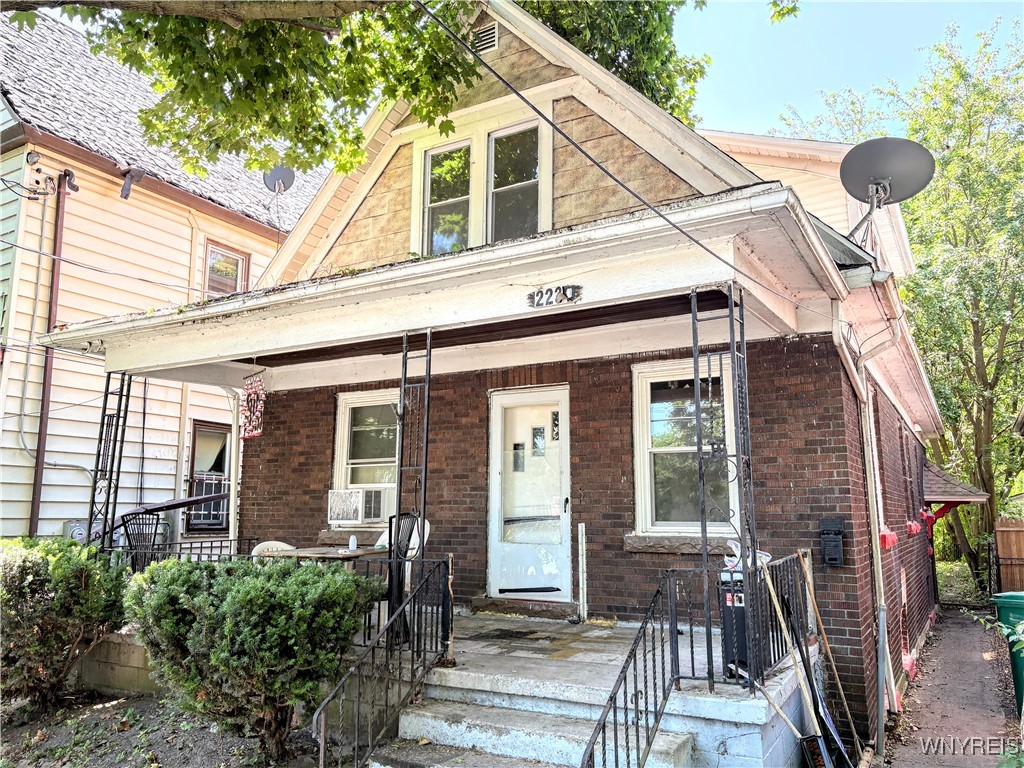 photo 8jJNFkgahm0vljZ6kQ: 2231 Cudaback Avenue, Niagara Falls NY 14303