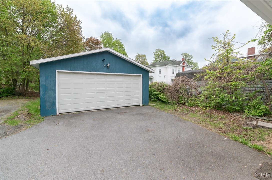 photo 2 : 419 Gotham Street, Watertown City NY 13601