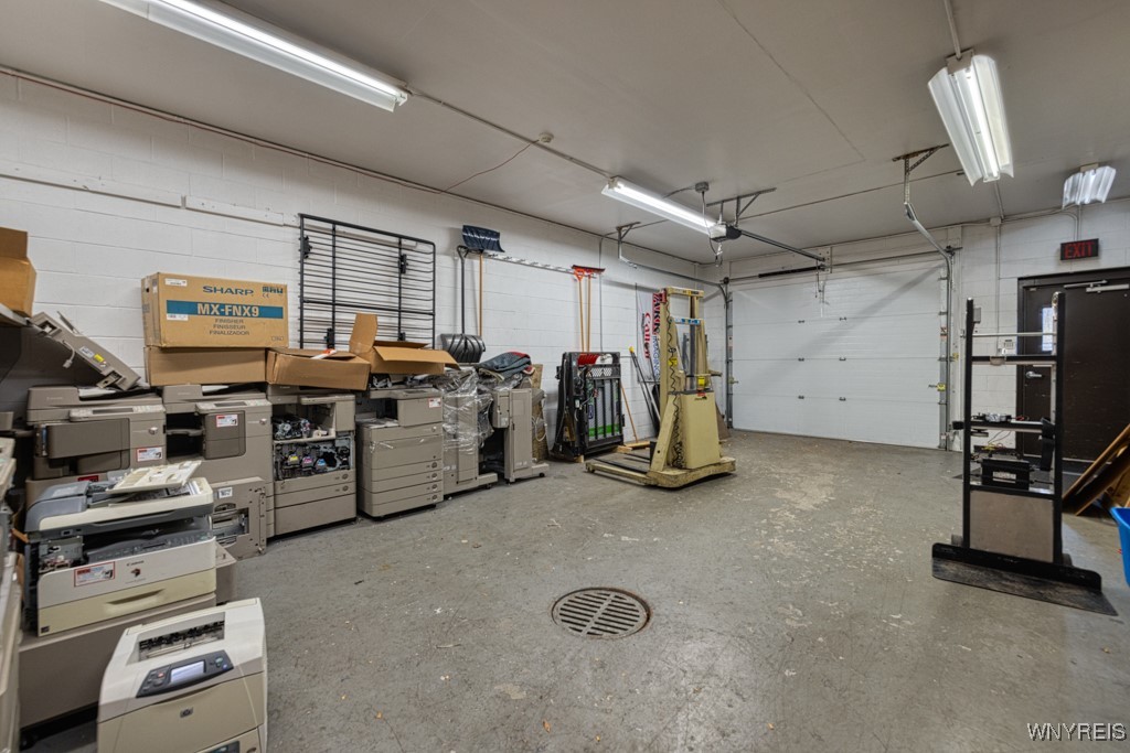 photo 3 : 20 North America Drive, West Seneca NY 14224