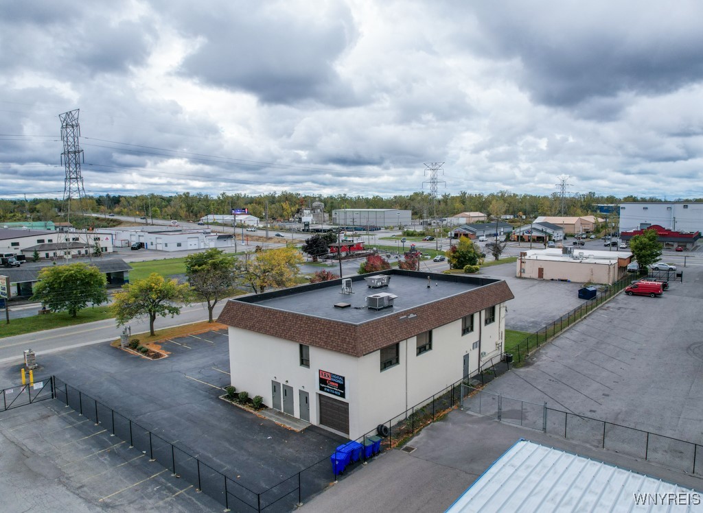 photo O2tPdZyCjHk8rQThPIk: 20 North America Drive, West Seneca NY 14224