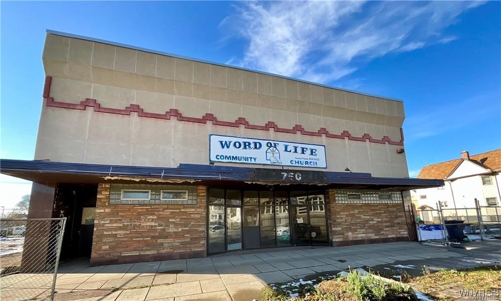 photo -eCnrs3FGRgU: 762 Fillmore Avenue, Buffalo NY 14212