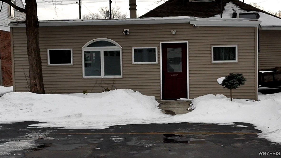 photo 2 : 3922 Seneca Street, West Seneca NY 14224