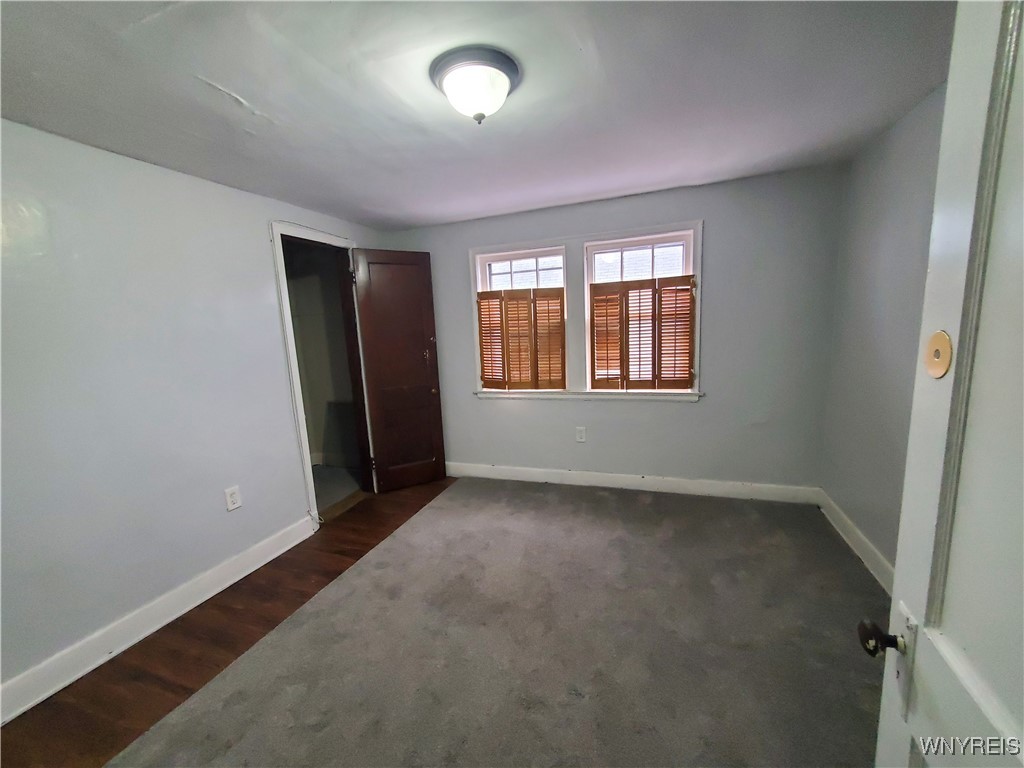 photo 1 : 367 Warwick Avenue, Buffalo NY 14215