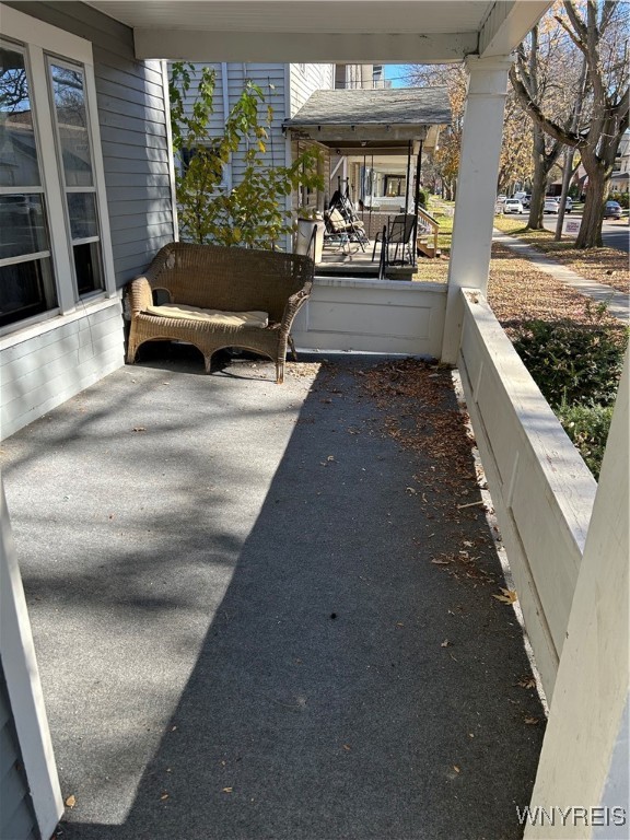 photo 3 : 2212 Willow Avenue, Niagara Falls NY 14305