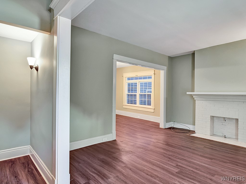 photo 2 : 28 Horton Place, Buffalo NY 14209