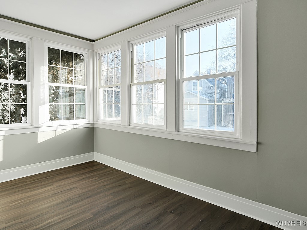 photo 4 : 28 Horton Place, Buffalo NY 14209