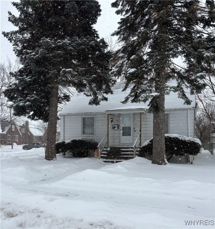 photo oYOu67gMo5F7HVvg: 381 Hastings Avenue, Buffalo NY 14215
