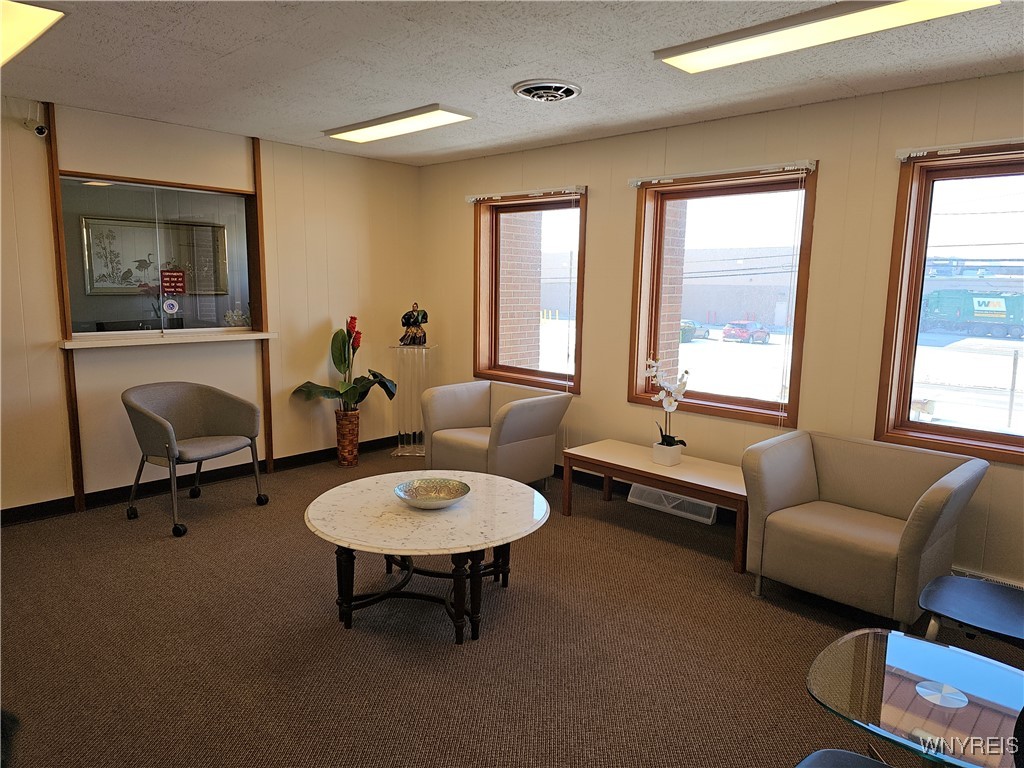 photo 1 : 350 Alberta Drive, Amherst NY 14226