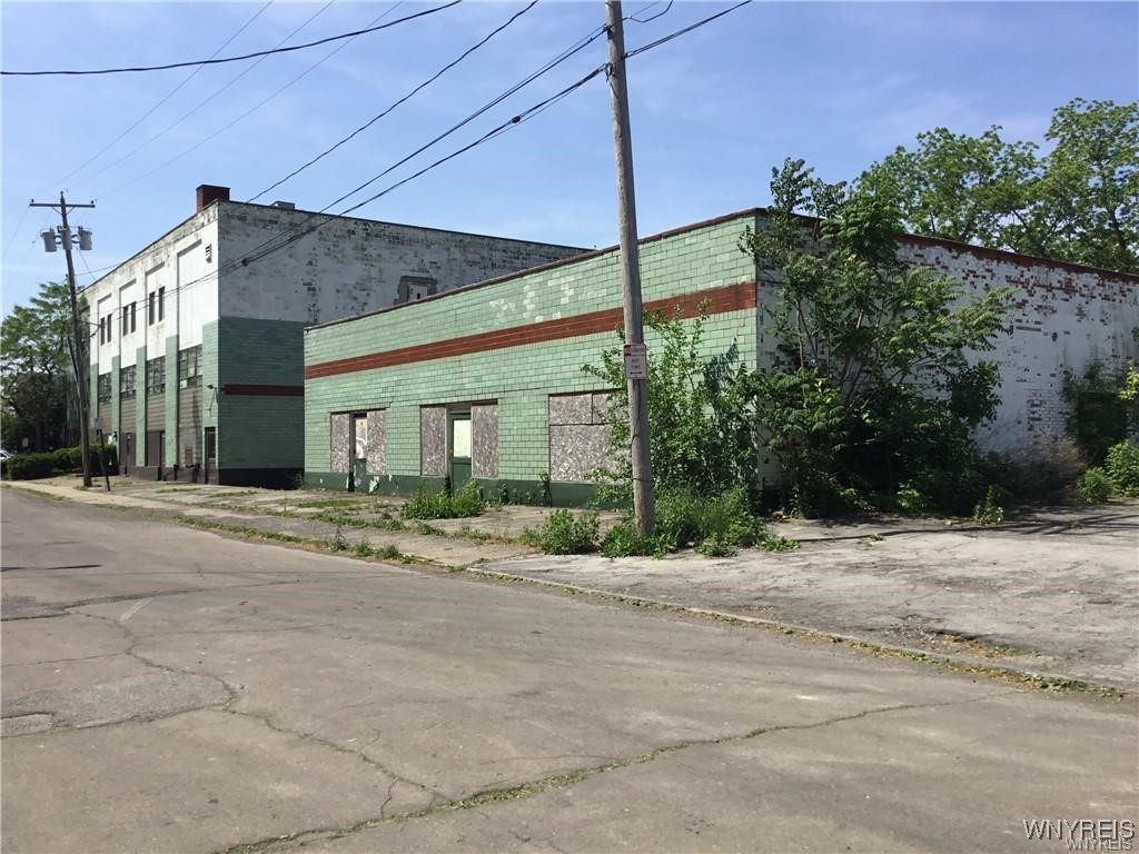 photo 3 : 826 Pine Avenue, Niagara Falls NY 14301
