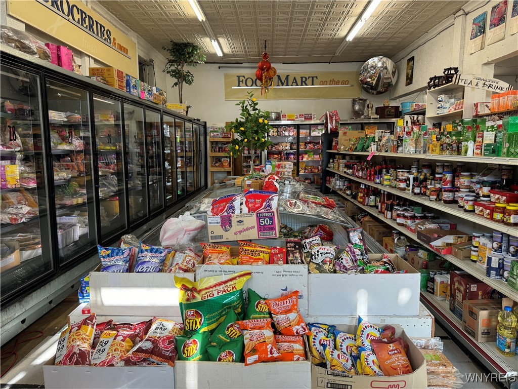 photo 2 : 831 Niagara Street, Buffalo NY 14213