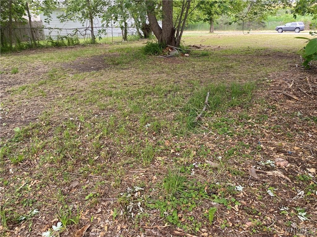photo 3 : 847 Perry Street, Buffalo NY 14210