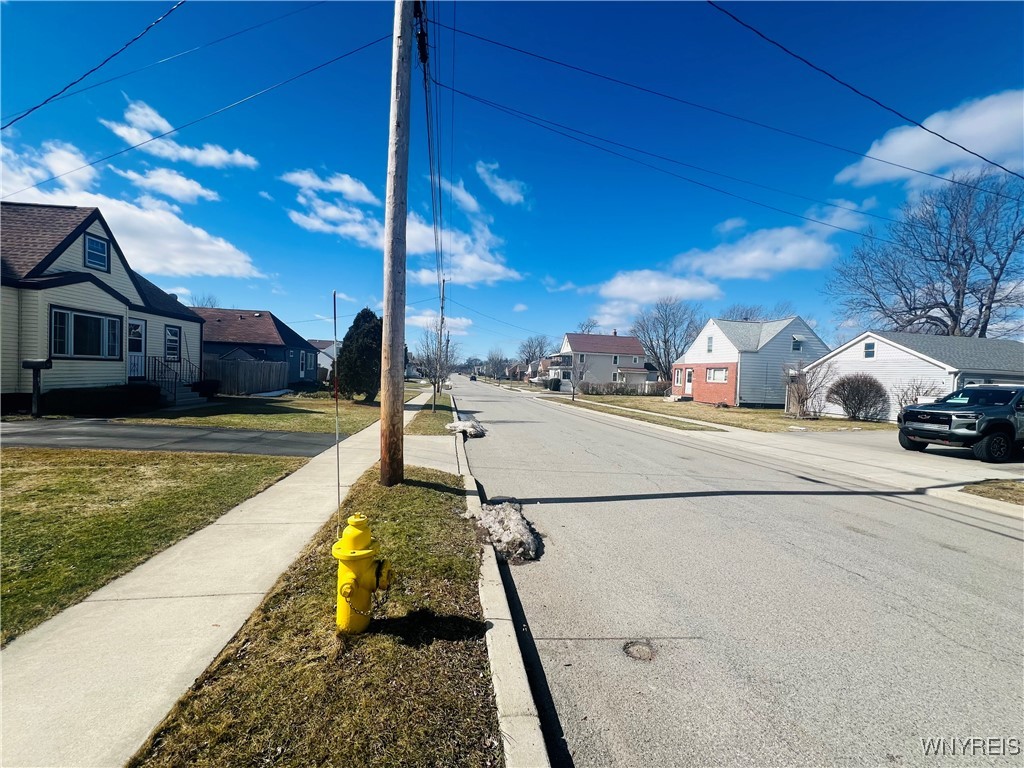 photo 2 : 191 Evergreen Place, Cheektowaga NY 14225
