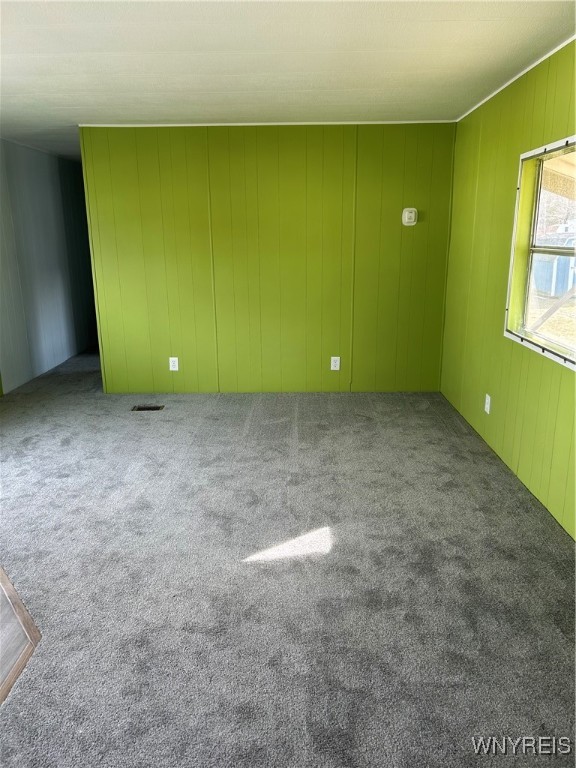 photo 3 : 1093 Michael Drive, Evans NY 14006