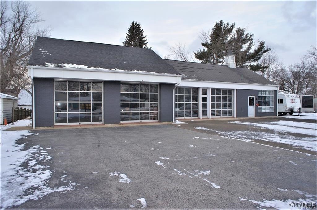 photo 1 : 4632 Lake Shore Road, Hamburg NY 14075