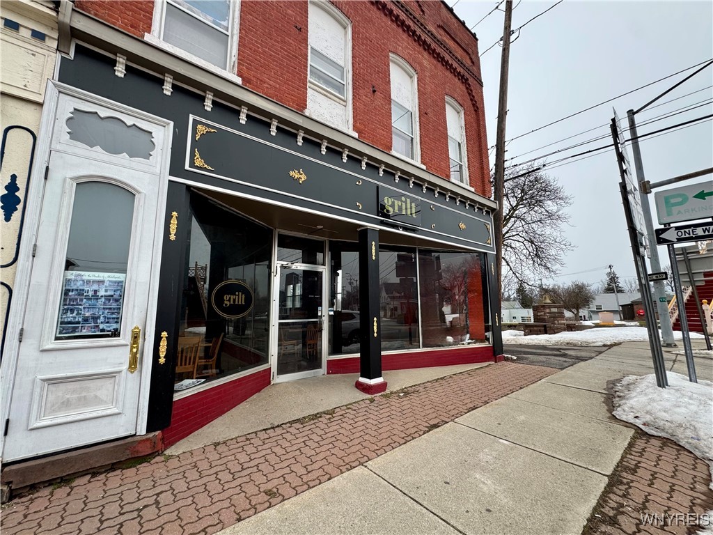 photo KLFTOYefefDfsXG9FqE9SpMGmCeESXYcdnlxfk: 12 Main Street, Royalton NY 14105
