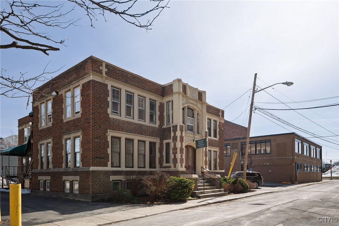 photo 5yCw9ZZPc: 135 Park Place, Watertown City NY 13601