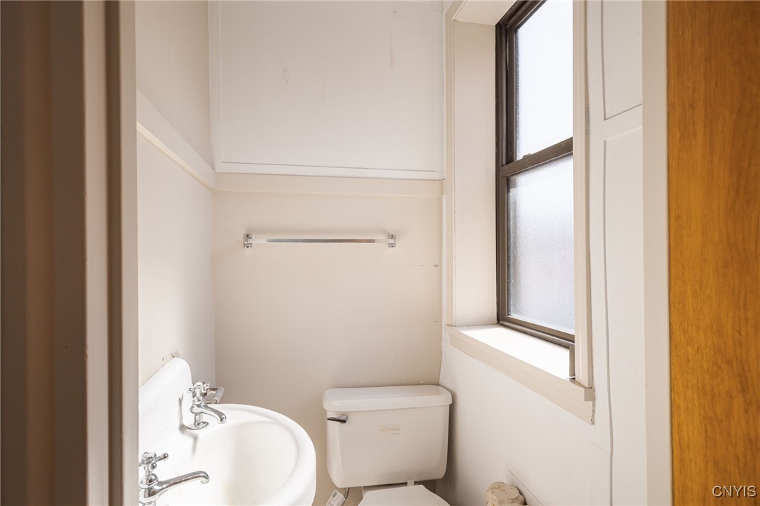photo 4 : 135 Park Place, Watertown City NY 13601