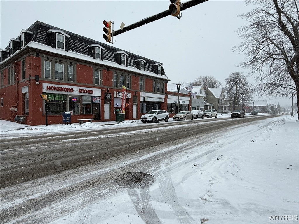 photo h2l0KLzQL8: 2278 Seneca Street, Buffalo NY 14210