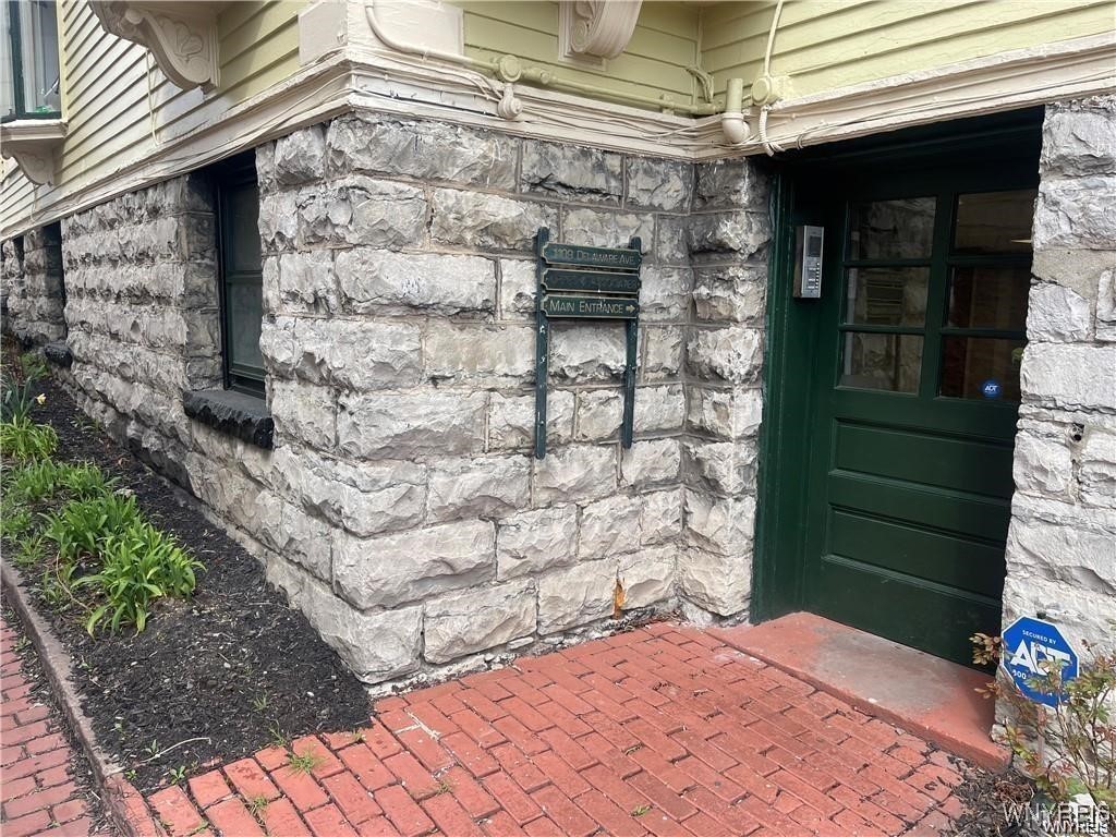 photo wckXtiN: 1109 Delaware Avenue, Buffalo NY 14209