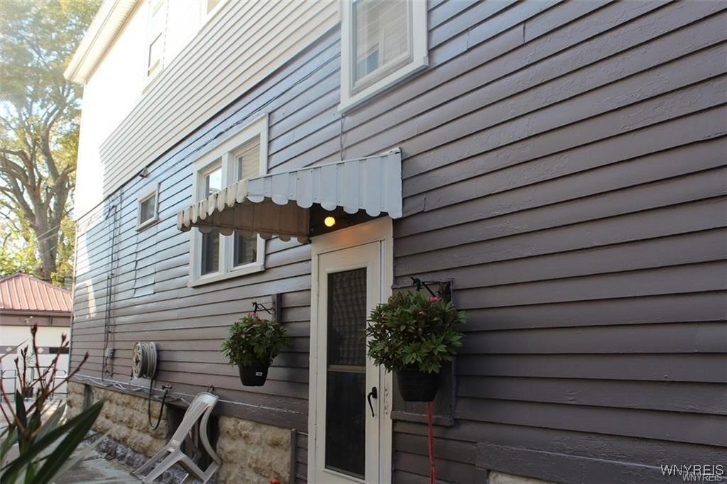photo rVPB1shNZ-ZvWPMyAt1fhHPN1OGl0: 454 Colvin Avenue, Buffalo NY 14216