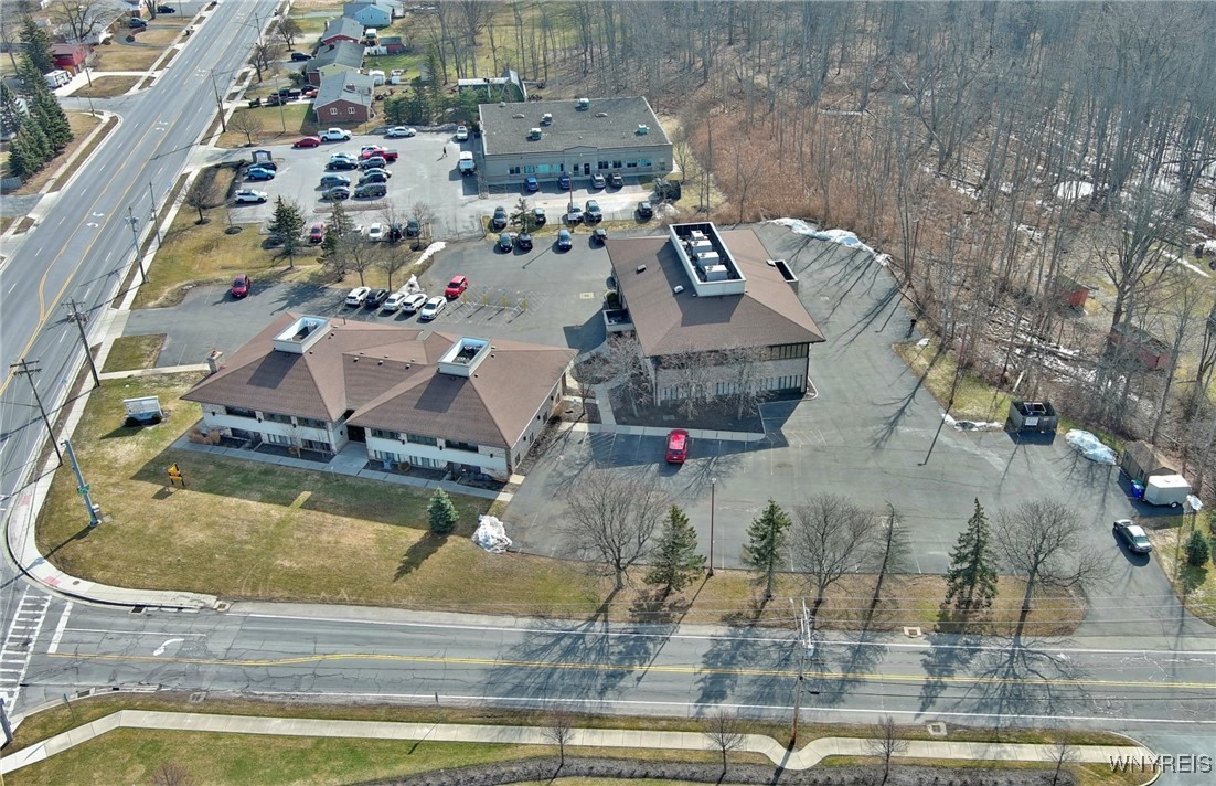 photo 3 : 1829 Maple Road, Amherst NY 14221