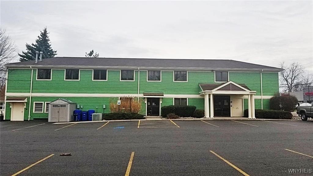 photo 2 : 131 Orchard Park Road, West Seneca NY 14224
