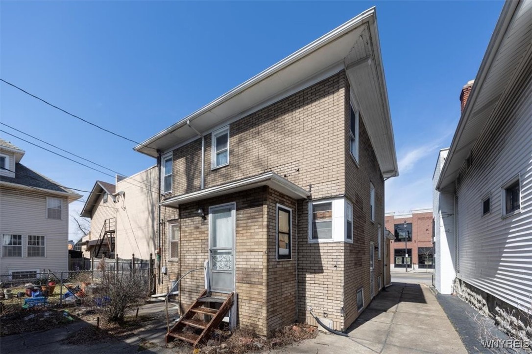 photo eQvtXVMyQZLv5uK6PQSAvyFptHvHKo: 1743 Hertel Ave, Buffalo NY 14216