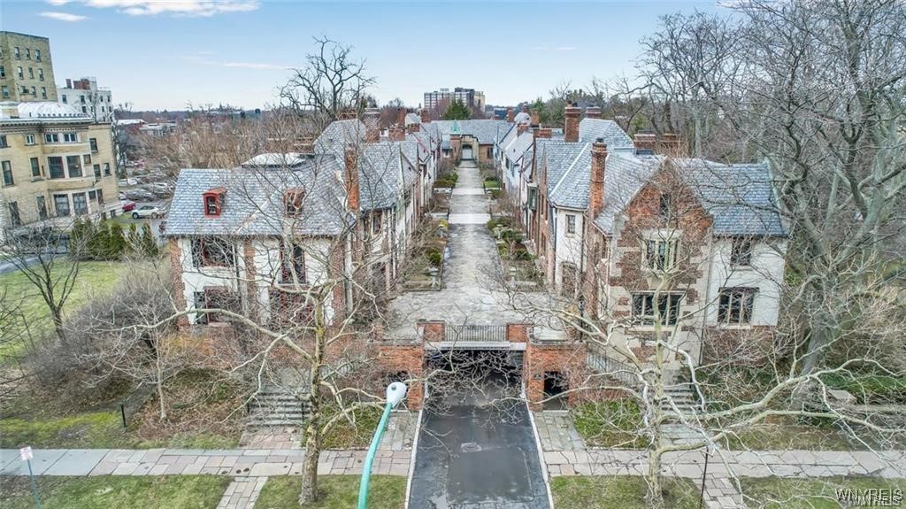 photo undefined: 17 Mayfair Lane, Buffalo NY 14201