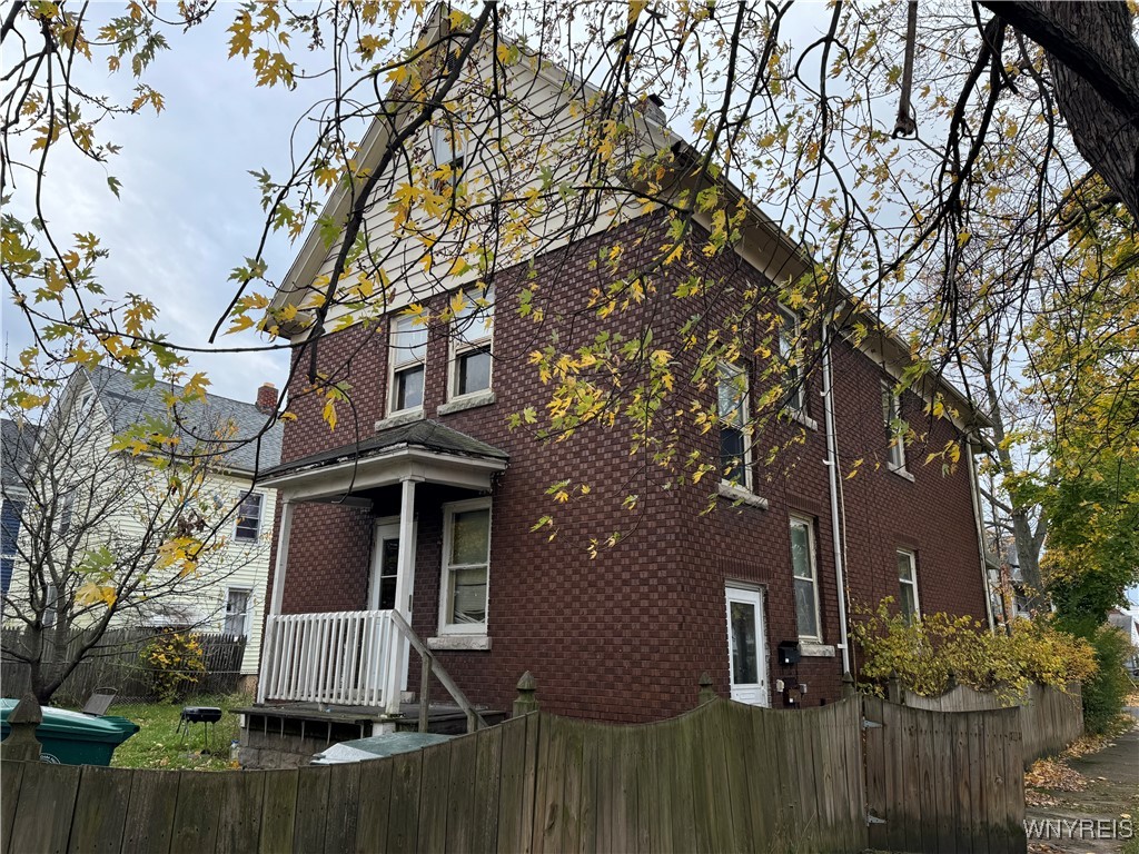 photo undefined: 2304 Monroe Avenue, Niagara Falls NY 14303