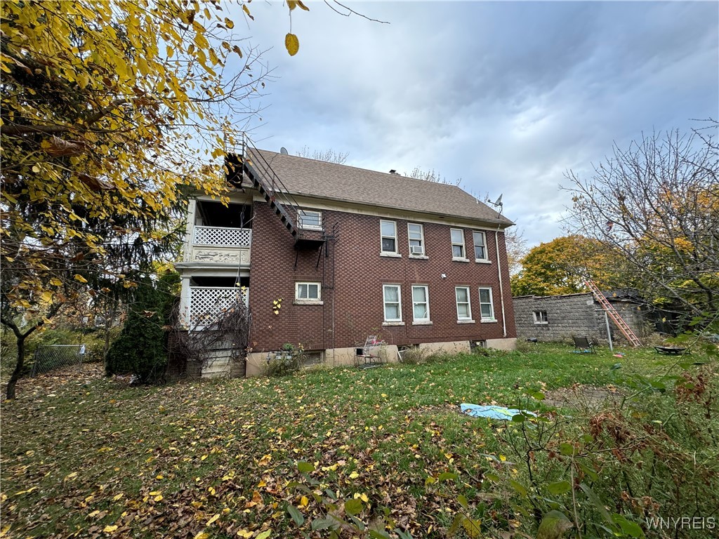 photo 3 : 2304 Monroe Avenue, Niagara Falls NY 14303