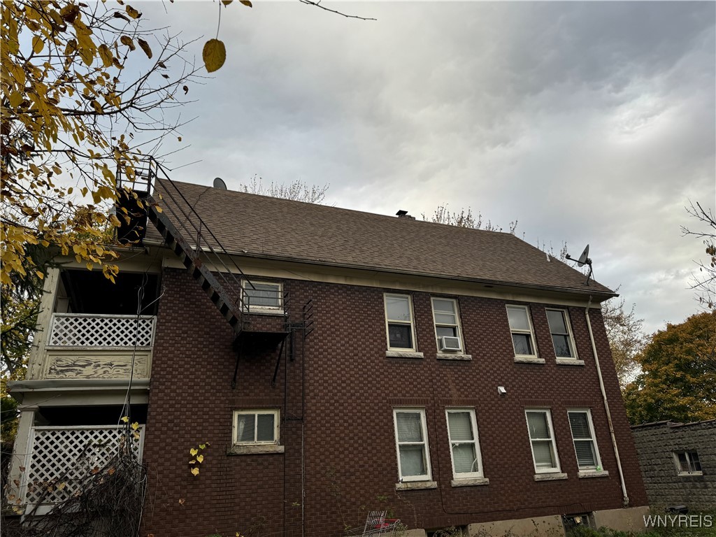 photo 4 : 2304 Monroe Avenue, Niagara Falls NY 14303