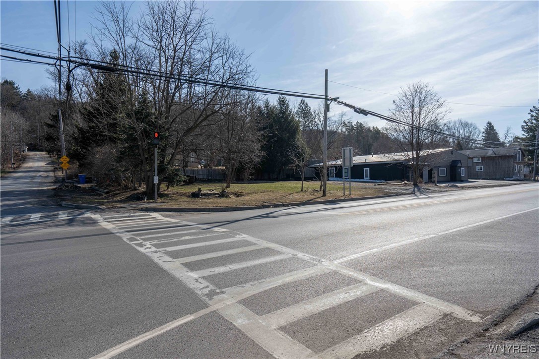 photo 3 : 6443 Olean Road, Wales NY 14139