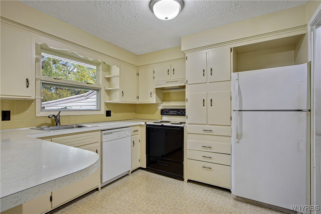 photo uWzYCbwI: 3936 Seneca Street, West Seneca NY 14224