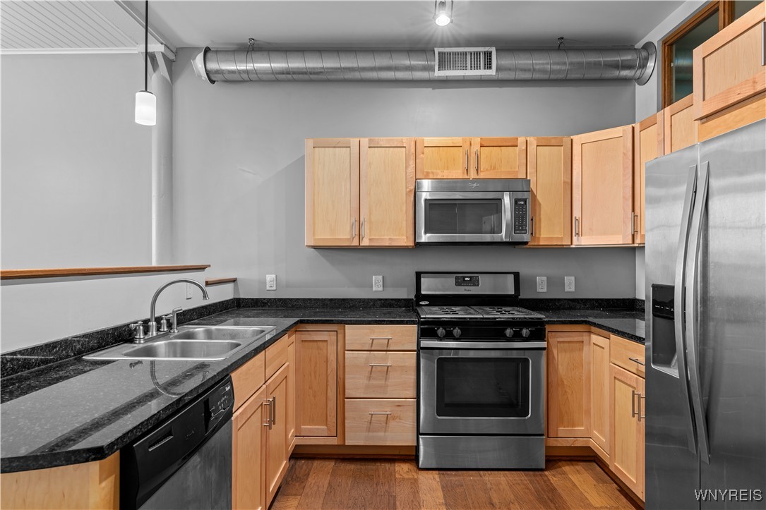 photo 2 : 149 Swan 404, Buffalo NY 14203