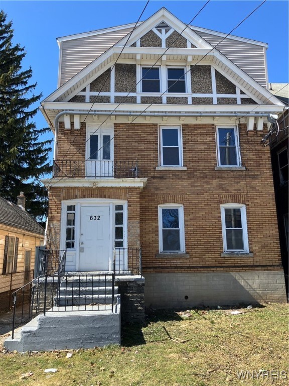photo Hepx7FxFQhVydWGEZ4I9EmE: 632 7th Street 6, Niagara Falls NY 14301