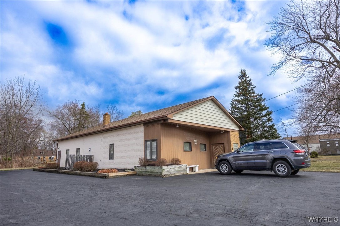 photo 4 : 2449 Niagara Road, Wheatfield NY 14304