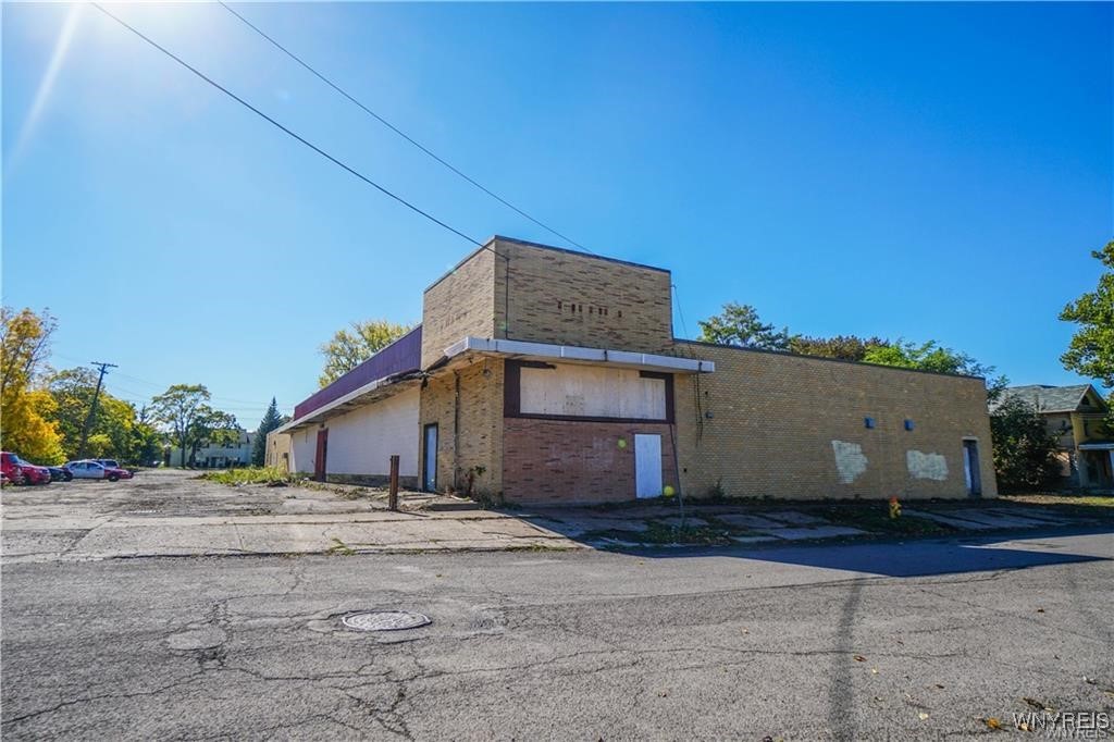 photo undefined: 1035 Cleveland Avenue, Niagara Falls NY 14305