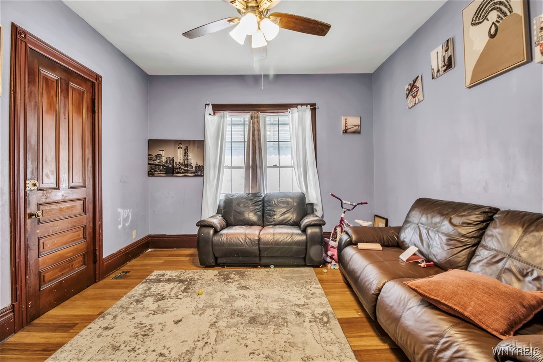 photo 2 : 938 Niagara Street, Buffalo NY 14213