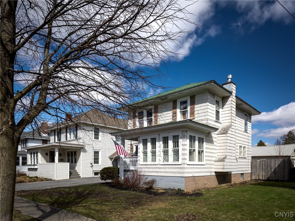photo 2 : 187 Bishop Street, Watertown City NY 13601