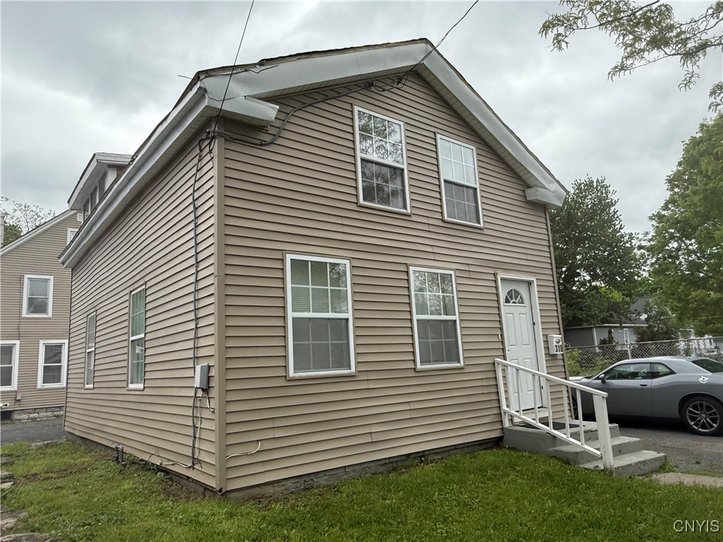 photo KucgsRc: 318 Academy Street, Watertown City NY 13601