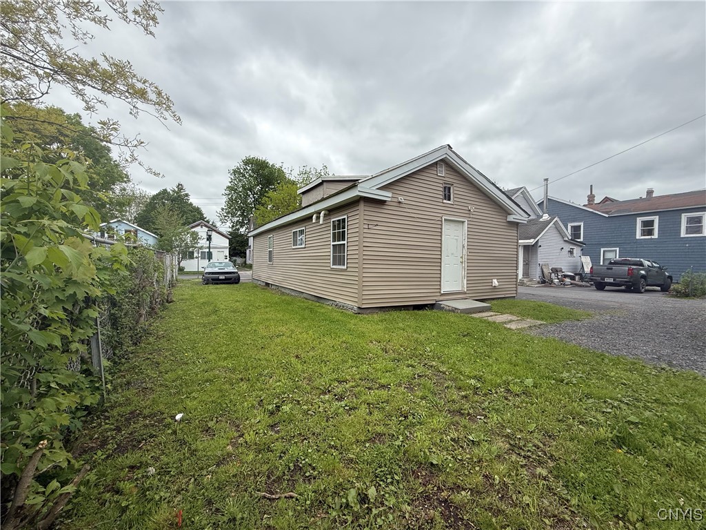 photo 3 : 318 Academy Street, Watertown City NY 13601