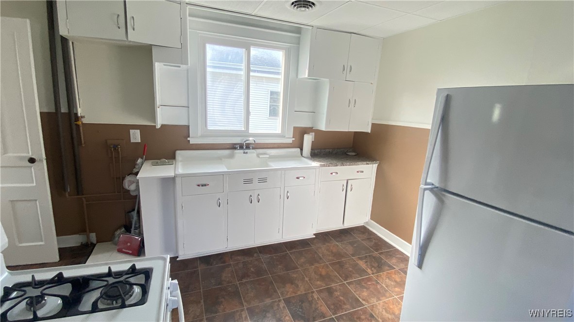 photo 2 : 183 Mackinaw Street, Buffalo NY 14204