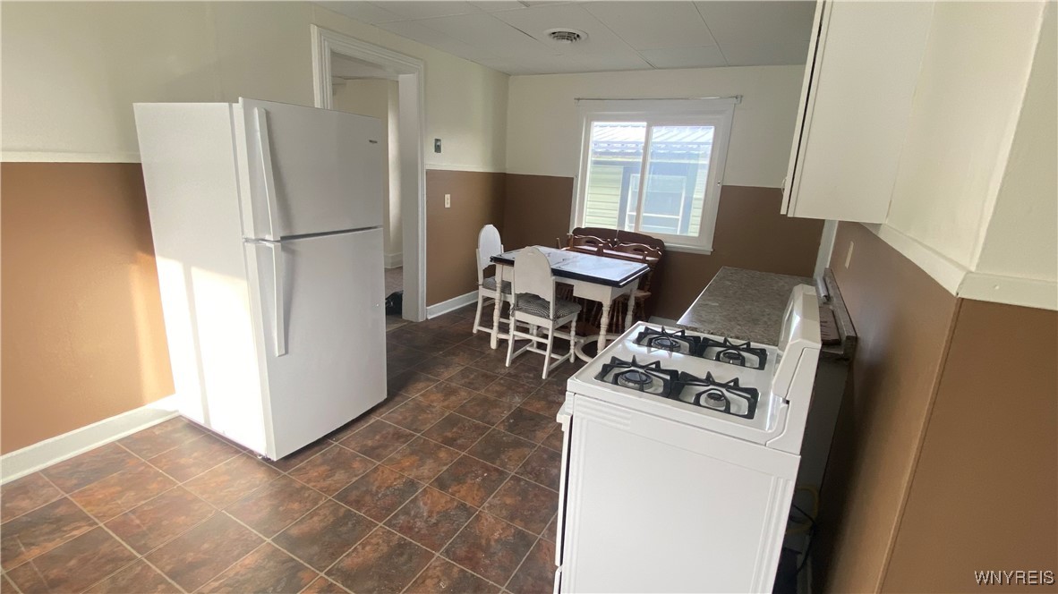 photo 3 : 183 Mackinaw Street, Buffalo NY 14204