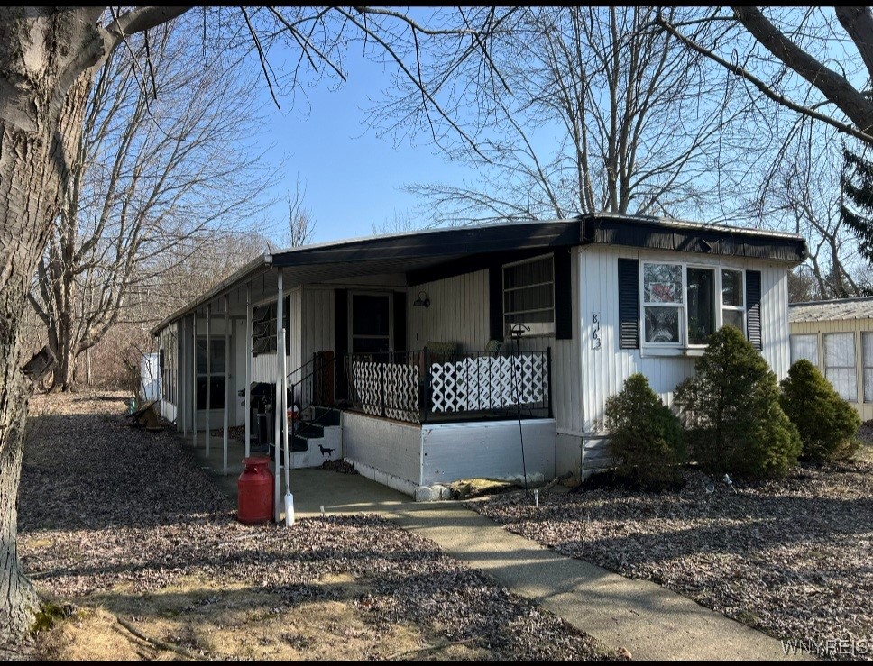 photo 1 : 8163 Colleen Court, Evans NY 14006