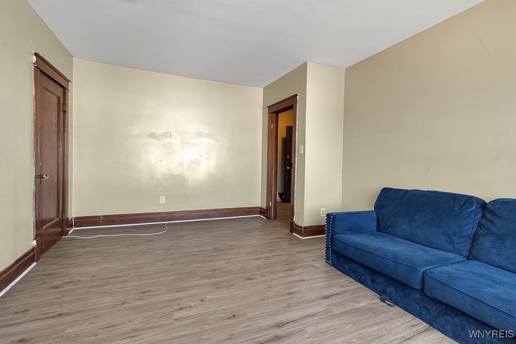 photo 2 : 742 19th, Niagara Falls NY 14301