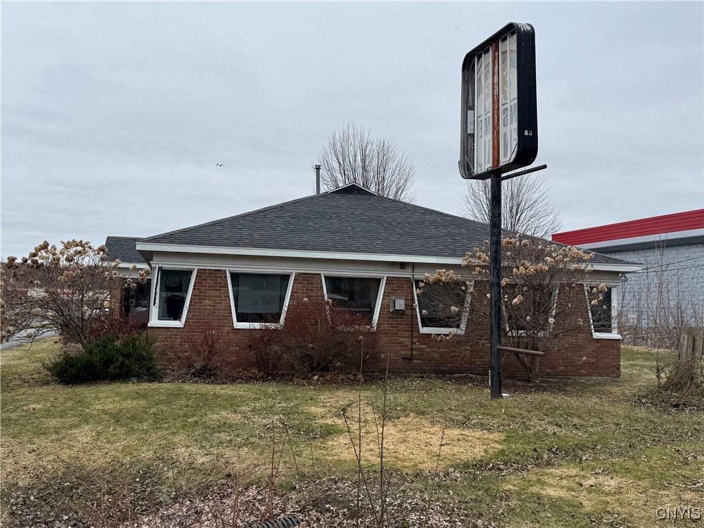photo MNy2-Yypj4fqV8hGSk: 140 Eastern Boulevard, Watertown City NY 13601