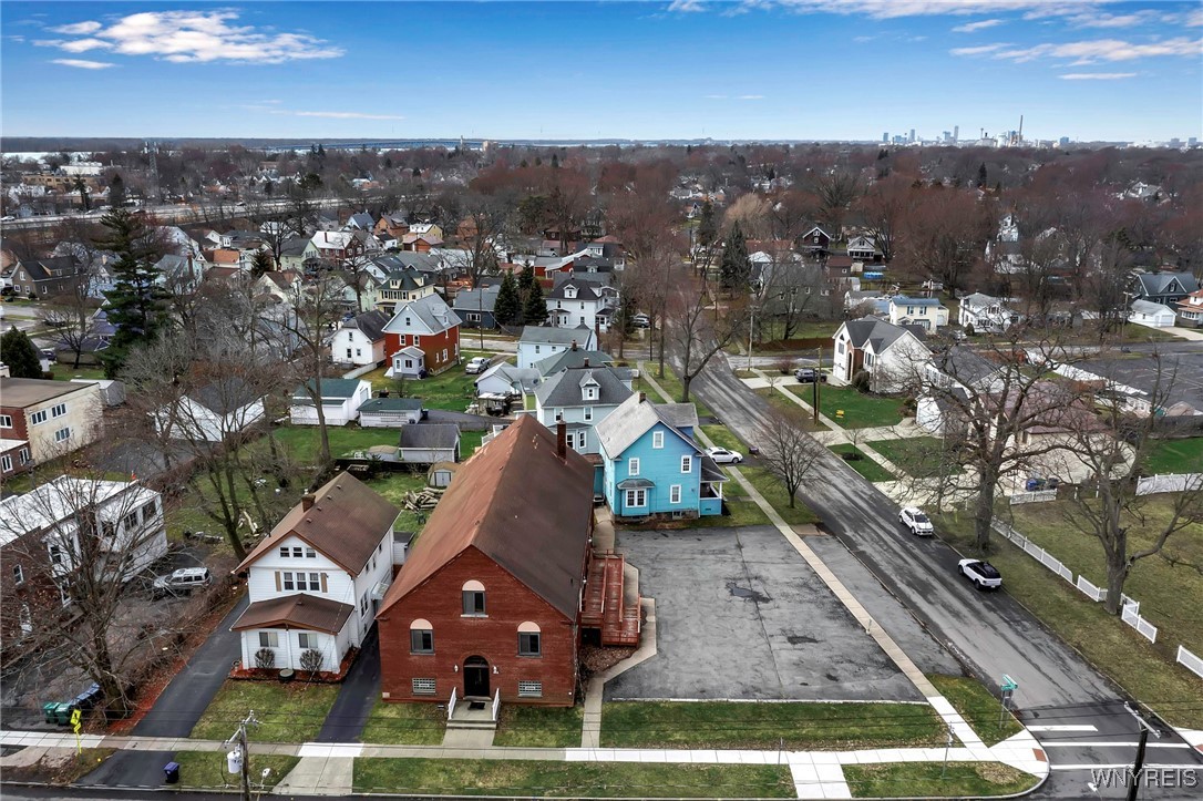 photo : 646 Cayuga Drive, Niagara Falls NY 14304