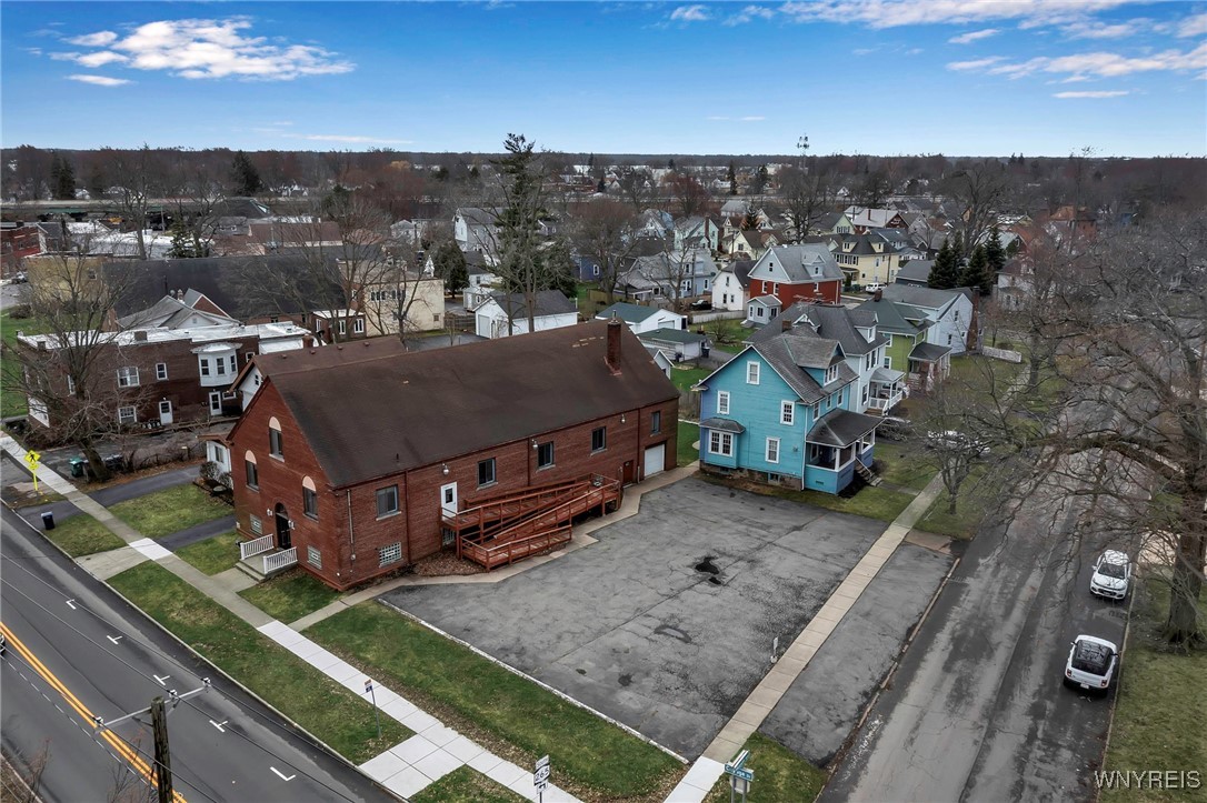 photo 1 : 646 Cayuga Drive, Niagara Falls NY 14304