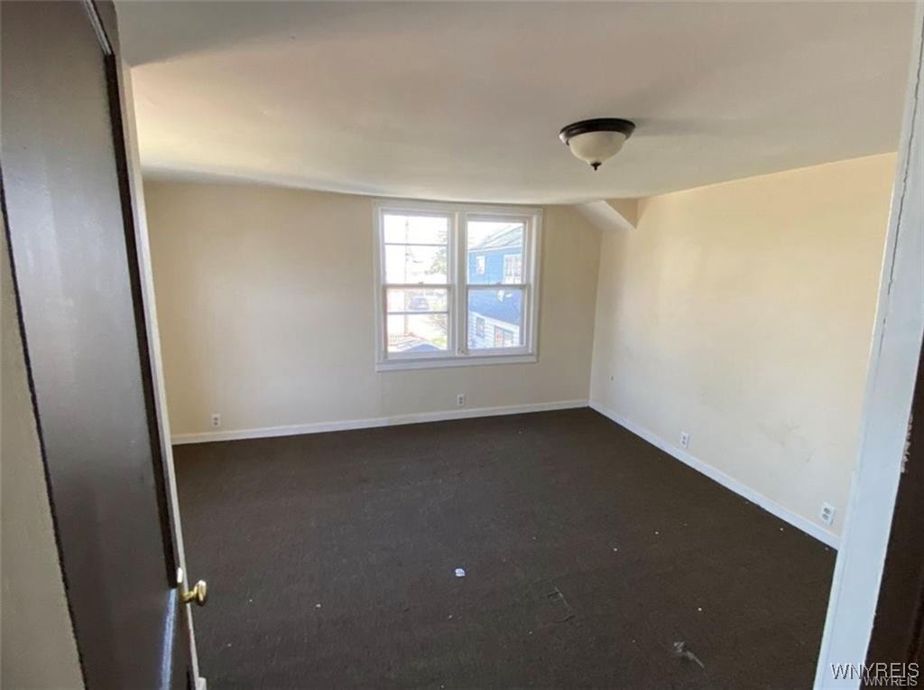 photo undefined: 2405 Michigan Avenue, Niagara Falls NY 14305